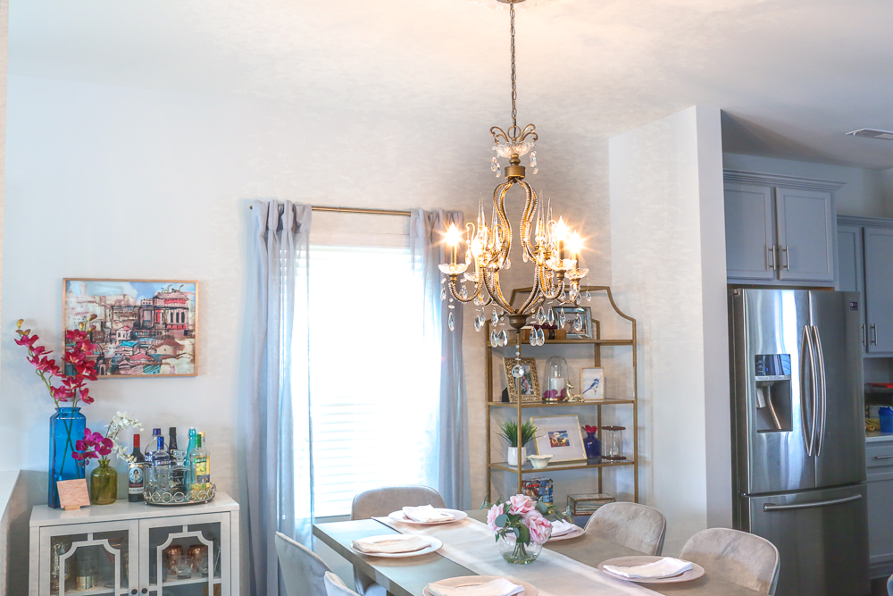 Pretty Dining Room 